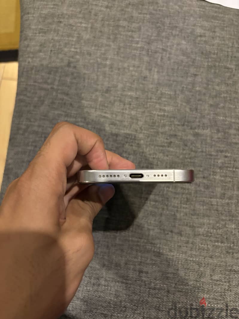 Apple - iPhone 15 Pro Max 3