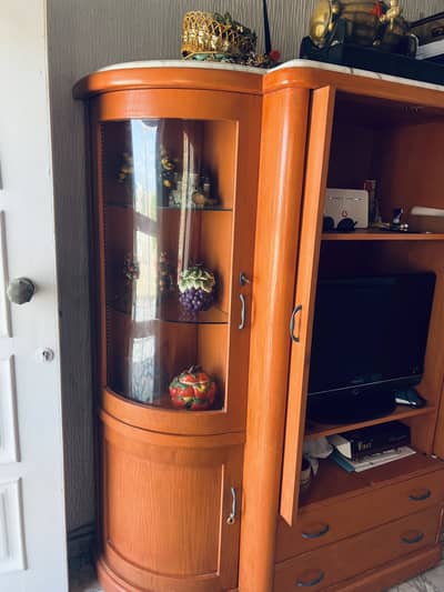 مكتبه  برتقالي -TV library