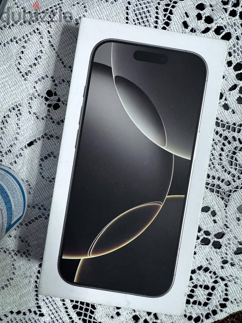 Apple - iPhone 16 Pro 6