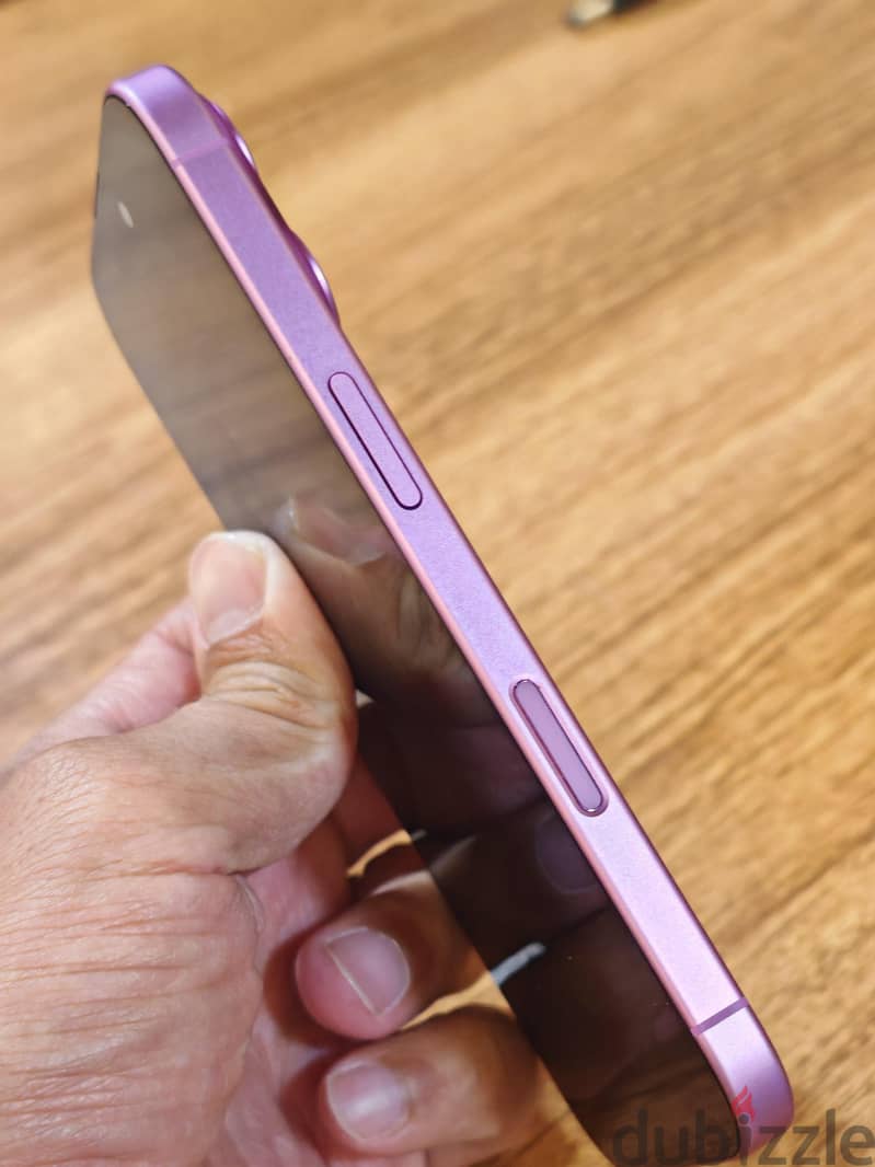 iPhone 16 2