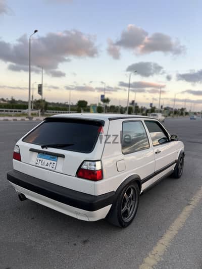 فولكسفاغن جولف 1985