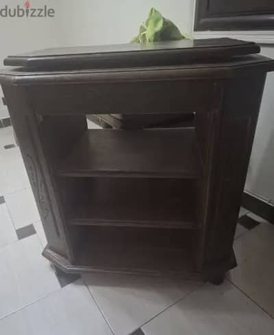 تربيزه شاشه زان نضيفه جدا