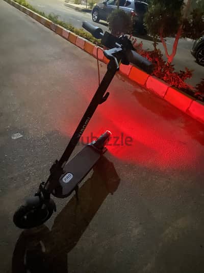 XIAOMI SCOTER 5 PRO ( perfect condition)