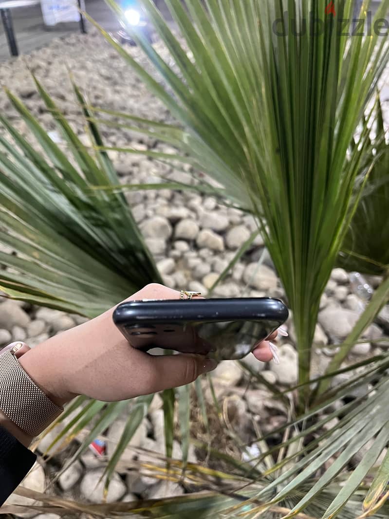 Apple - iPhone 11 1