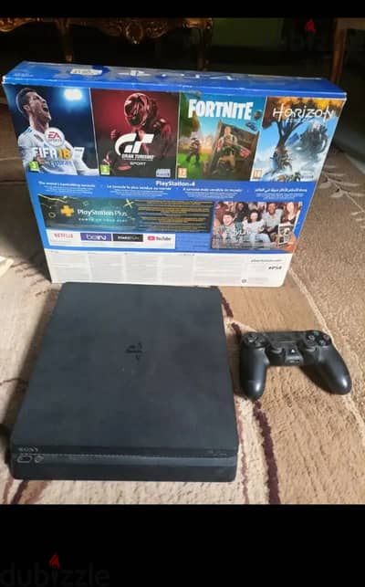 Ps4 software 9 بالكرتونه ودراع اورجينال والوصلات الاصليه والسماعه 0106