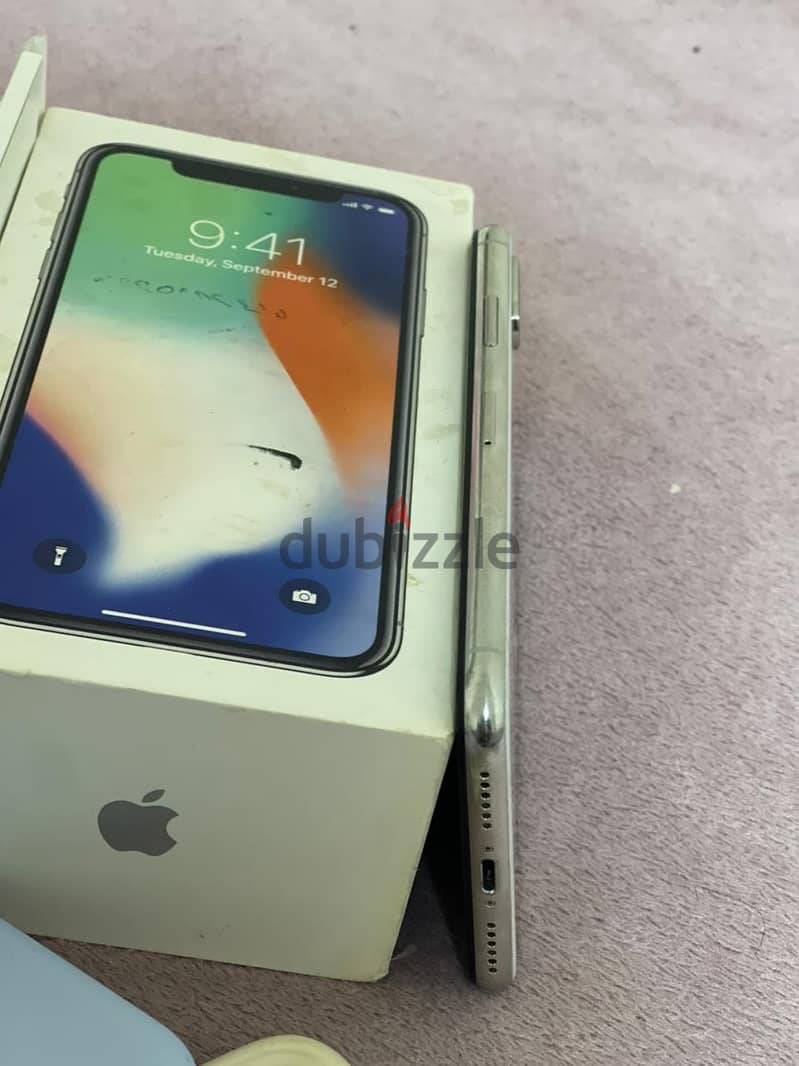 iPhone X 3