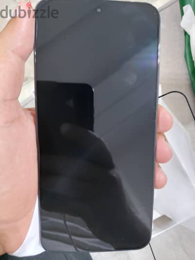 Honor X9D للبيع بحاله ممتازه بالضمان والكارتونه والفاتوره الضريبية