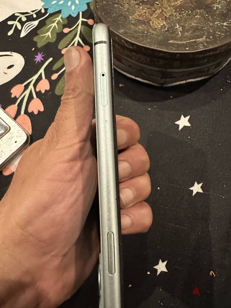 Apple - iPhone 11 4
