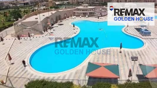 Building for Sale in El Shorouk City – Clubs Area  Directly in front of Shorouk Sporting Club  Prime location in the heart of the Clubs Area  Land Are