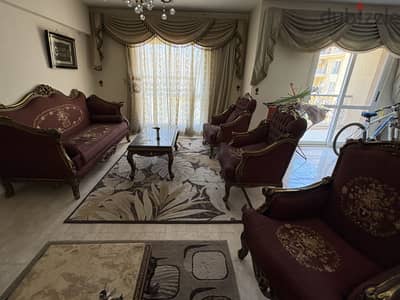 طقم صالون مدهب كسوة ايطالى دهب فرنساوى بالترابيزة و الرخام