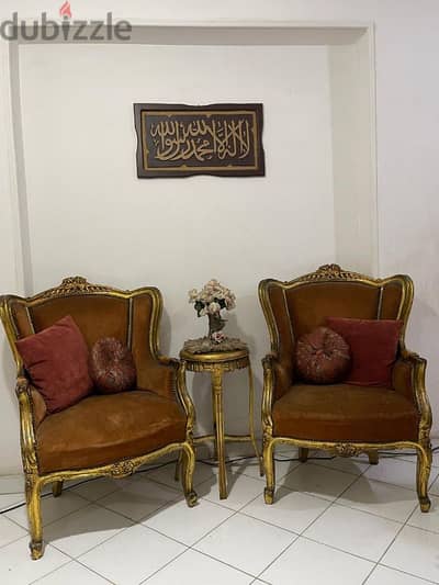 2 فوتيه صالون مدهب فرنساوي وترابيزه