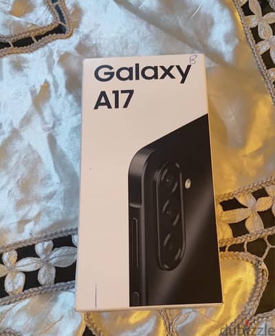 للبيع تلفون سامسونج  ايه 1٧ /R8/G256كسر زيرو الكرتون الطمان بدون خربوش