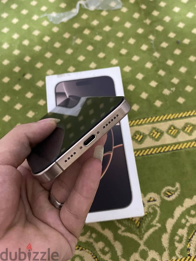 Apple - iPhone 16 Pro Max 2