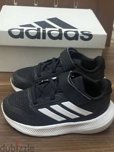Adidas shoes/sneakers