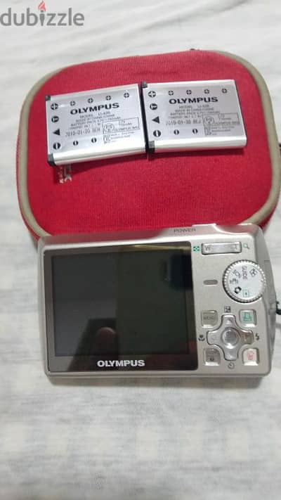 كاميرا ديجيتال olympus حالتها ممتازه