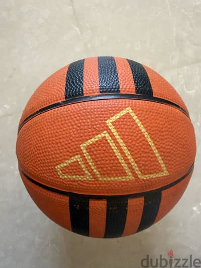 Mini basketball size 3, like new