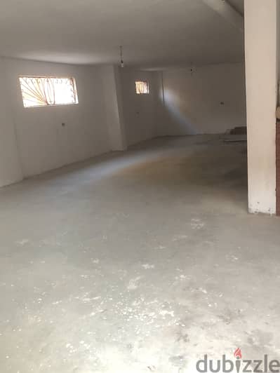 بدروم ٢٥٠ متر بموقع متميز بالحى الثالث بالعبور و على محور السادات
