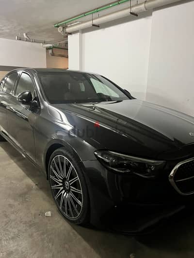 Mercedes-Benz E200 2026 Fully loaded