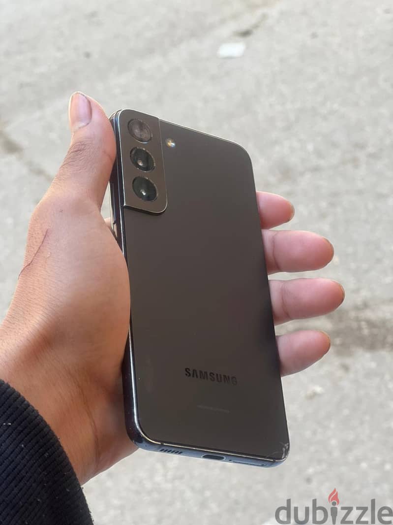 Samsung S22 2
