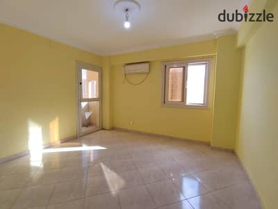Apartment for sale 160m luxury 3 steps from the sea 3 rooms and reception 3 baths and 2 bathrooms floor 5