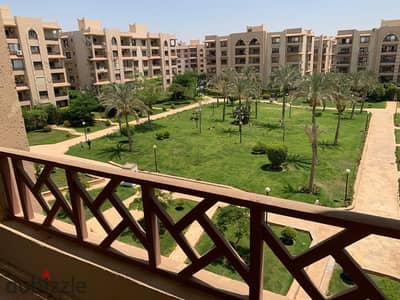 شقة للبيع فيو وايد جاردن المساحة 250 متر التقسيمة 3غرف و 3 حمام وليفينج وريسبشن كبير زمطبخ كبير الدور الرابع في الرحاب ( المرحلة الخامسة الجديدة )