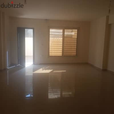 شقه للايجار 290م ارضي بجاردن تصلح سكني أو اداري بالقرب من المواصلات