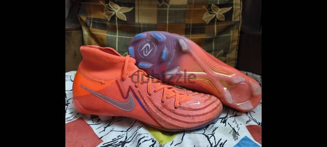 Nike phantom gx2  ( مقاس 42 )