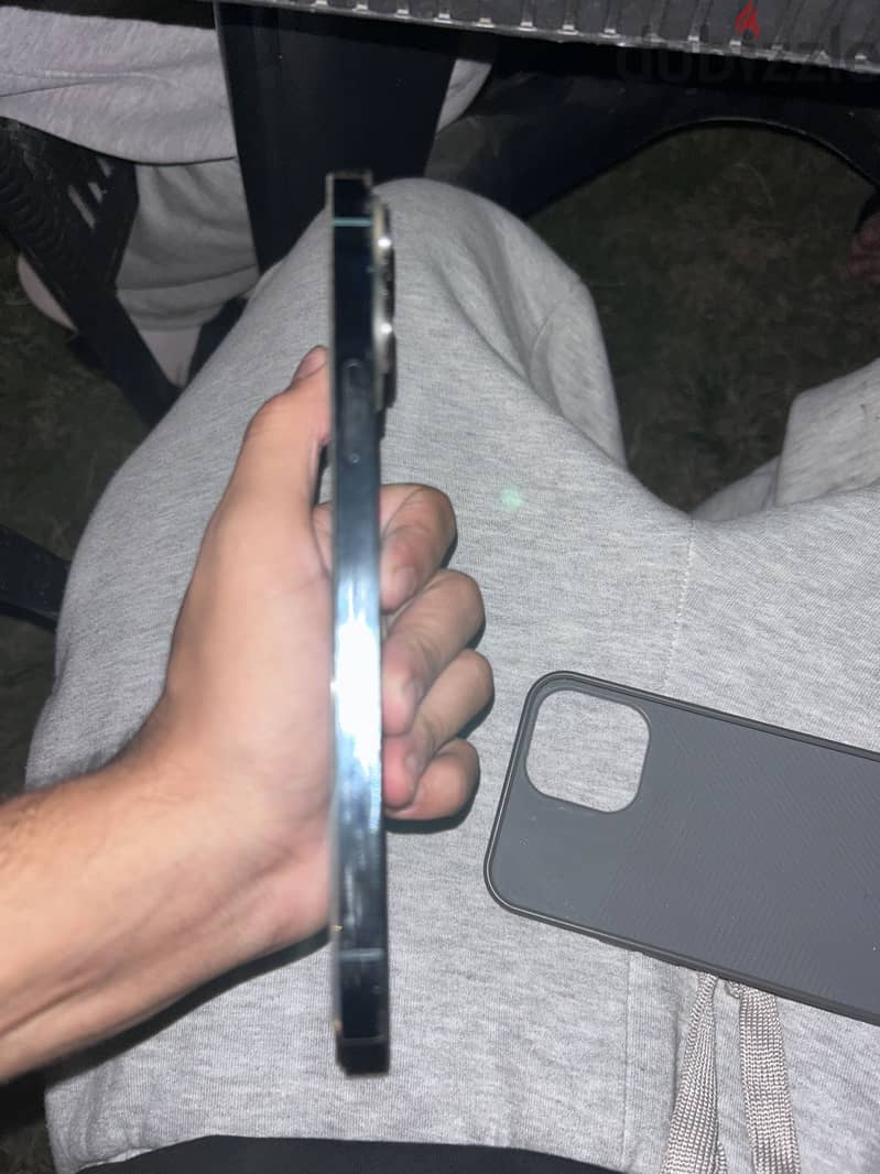 Apple - iPhone 13 Pro Max 3