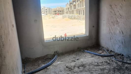 للبيع بقرية يود البحر - رأس الحكمة - استلام 2027