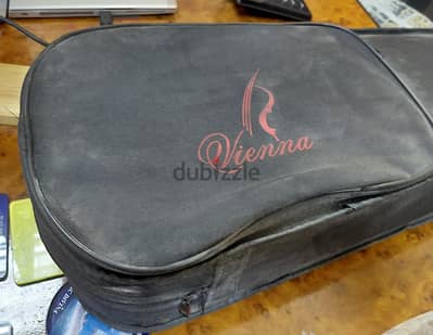 Vienna violin 4×4