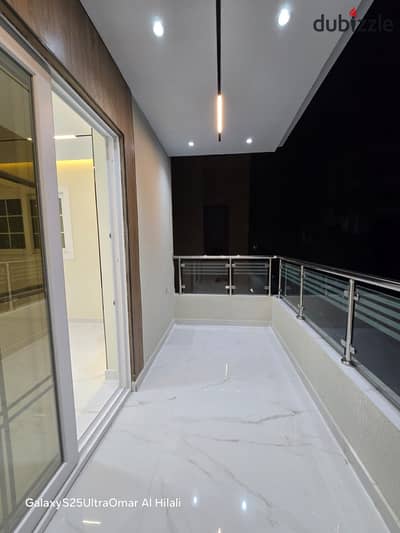 170 square meters apartment with special loading in the area of S