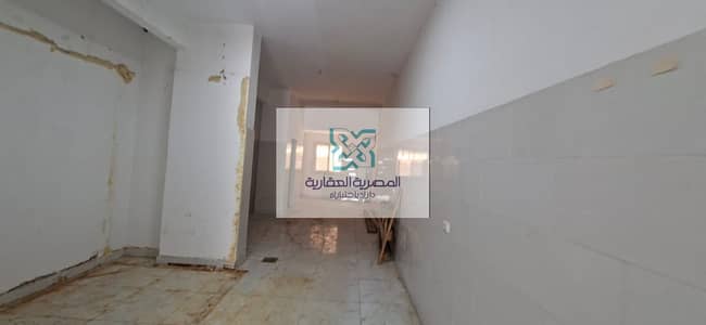 محل للايجار  زهراء المعادى .  الشطر العاشر بالقرب من البنوك والخدمات  مساحه 85 متر  سوبر لوكس