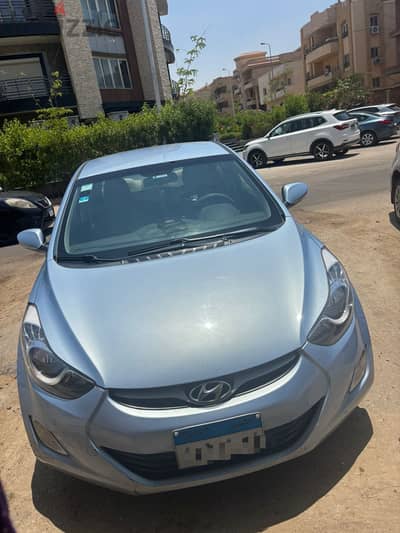 Hyundai Elantra 2012
