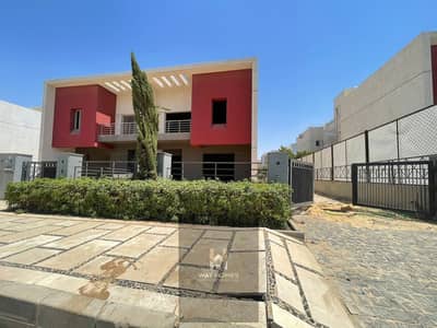 للبيع فى مدينتى فيلا II مودرن بدون تشطيب فيو مفتوح بحرى استلام فورى