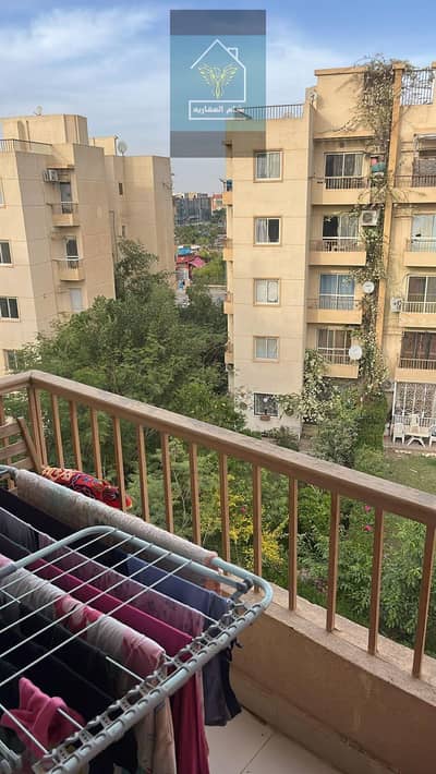 شقة للبيع بالشيخ زايد عمارات المستقبل دور رابع بعد الارضي ( الاخير )