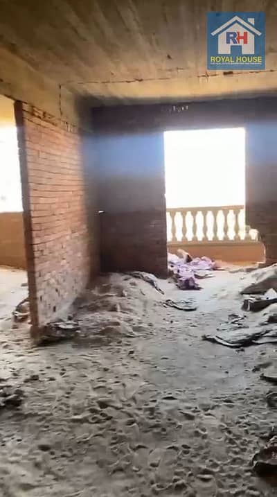 شقه 165م للتمليك شارع احمد كمال باشا بالقرب من المترو وسنتر شاهين النعام عين شمس
