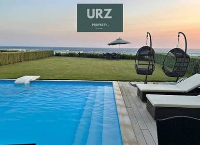 فيلا استاندالون full sea view صفوف اولي علي البحر تشطيب كامل في راس الحكمة بالتقسيط وبخصم فوري 30 % في الساحل الشمالي بالقرب ماونتن فيو وسي شور للبيع