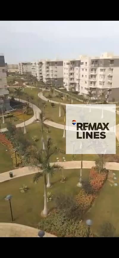 Apartments for sale in Madinaty, 115 sqm apartment, B10, wide garden, delivery soon, finishing by the company, prime location, 3 rooms, New Cairo, investment opportunity