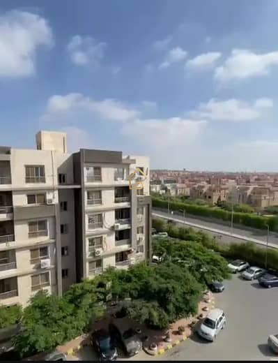 شقة للإيجار في كمبوند دار مصر الحي ال12 الشيخ زايد