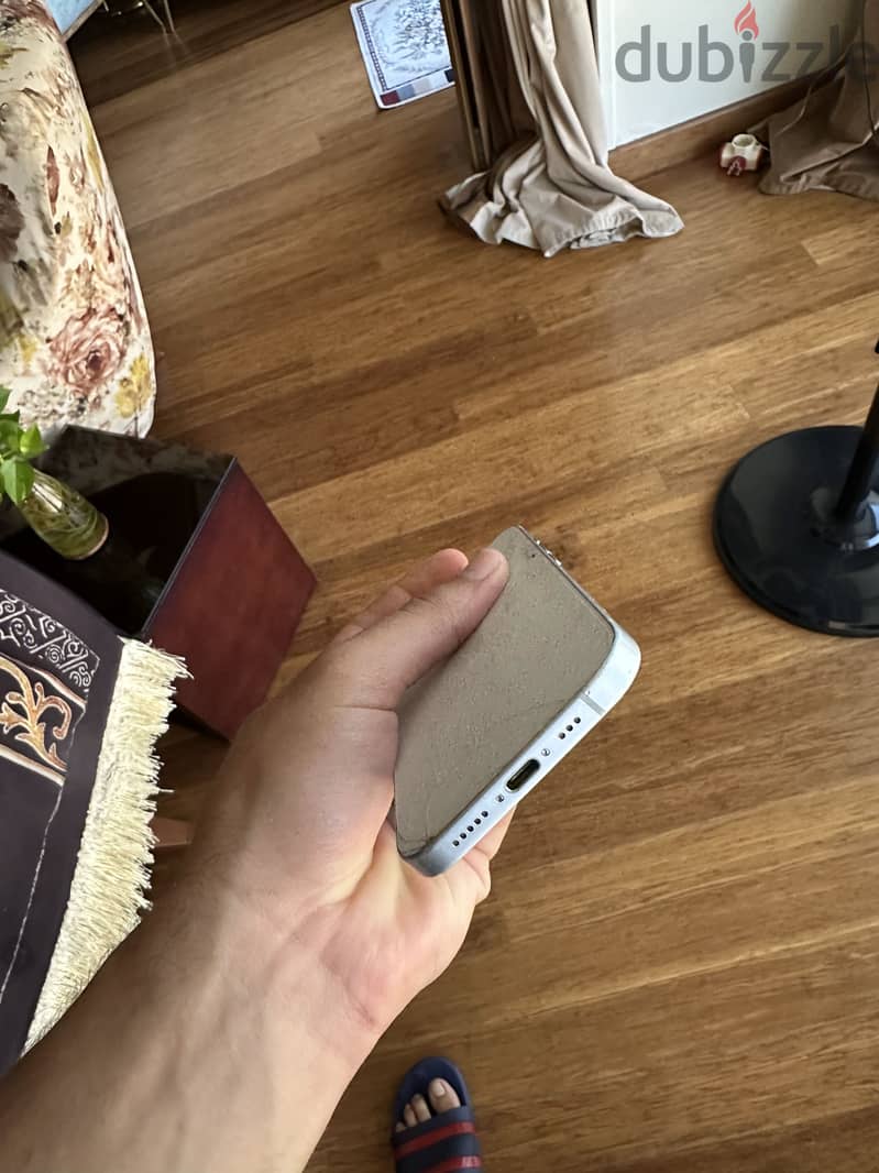 Apple - iPhone 15 1