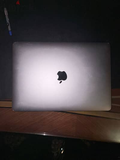 MacBook Air  Retina, 13-inch, 2018 للبيع كسر زيرو