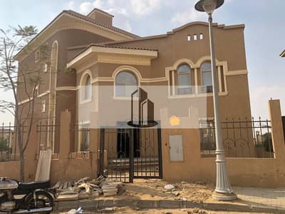 Cheapest standalone villa for sale from the owner with an open landscape view in Les Rois, Fifth Settlement