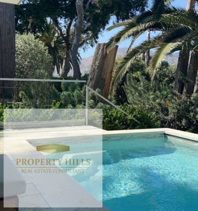 نازل من سعرها ١٠ مليون فيلا مستقله ب private pool علي وارقي كومبوند باعلي كوميونتي فيلات فقط فيو لاند سكيب في  التجمعجنب لافيستا سيتي و ميفيدا