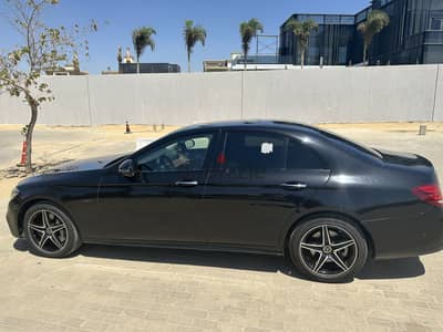 Mercedes-Benz E300 2019