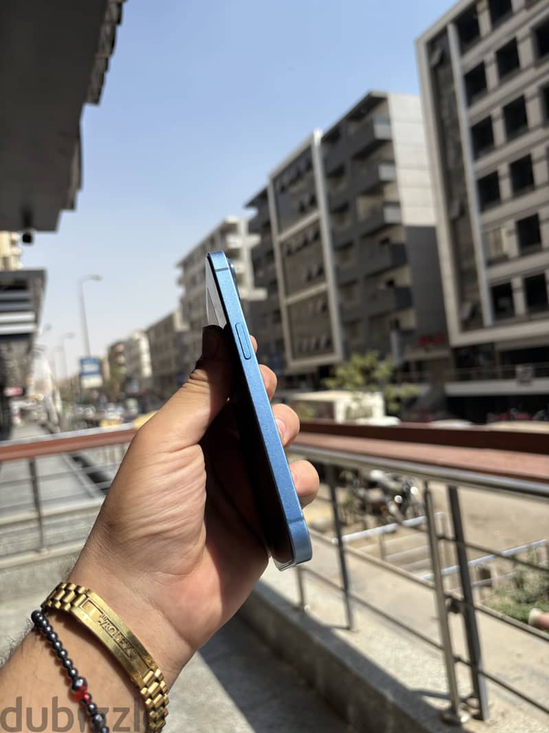 Apple - iPhone 13 1