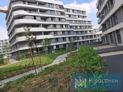 Apartment 170m 3bd Ready to Move Prime Location in Bloomfields  Mostakbal City
