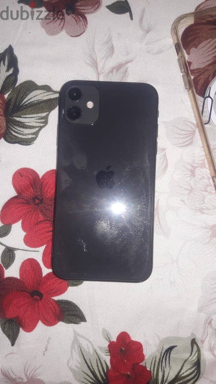 iPhone 11 4
