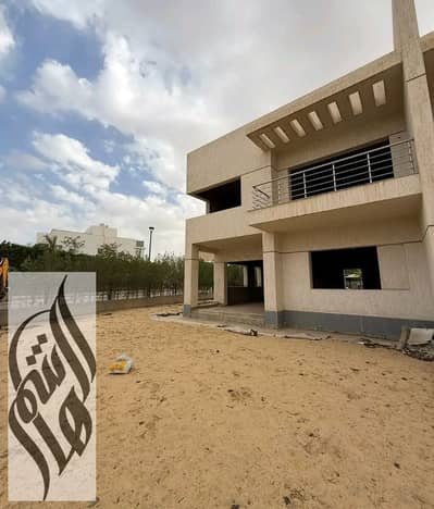 Hot Deal! Corner Standalone Villa for Sale in Madinaty, immediate delivery, core & shell, wide garden view, steps from services and the mosque.