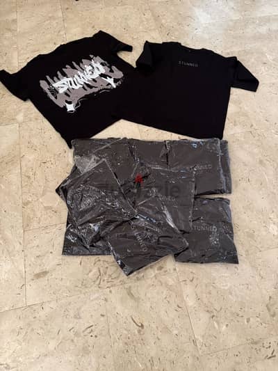 Stunned t-shirts سعر مش موجود ف مصر و مش هيتكرر 15 قطعة