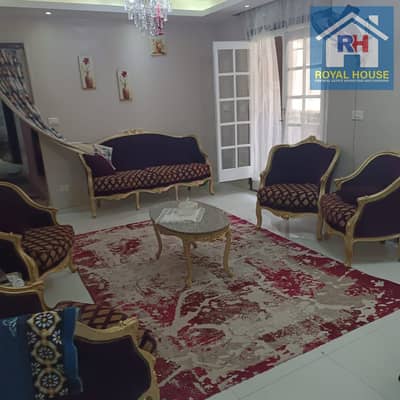 Apartment for sale, 165 sq m, on Ain Shams Main Street, near Al-Fargani and Al-Hilmiya Square.